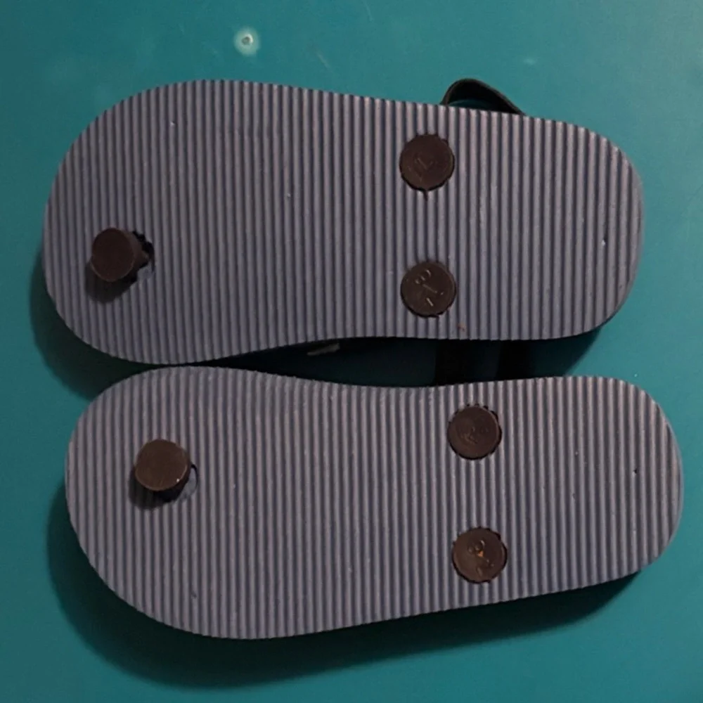 Carter's Striped Flip Flops size 7/8